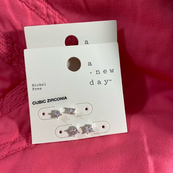 NWT A NEW DAY CUBIC ZIRCONIA SQUARE STUDS - Picture 3 of 3